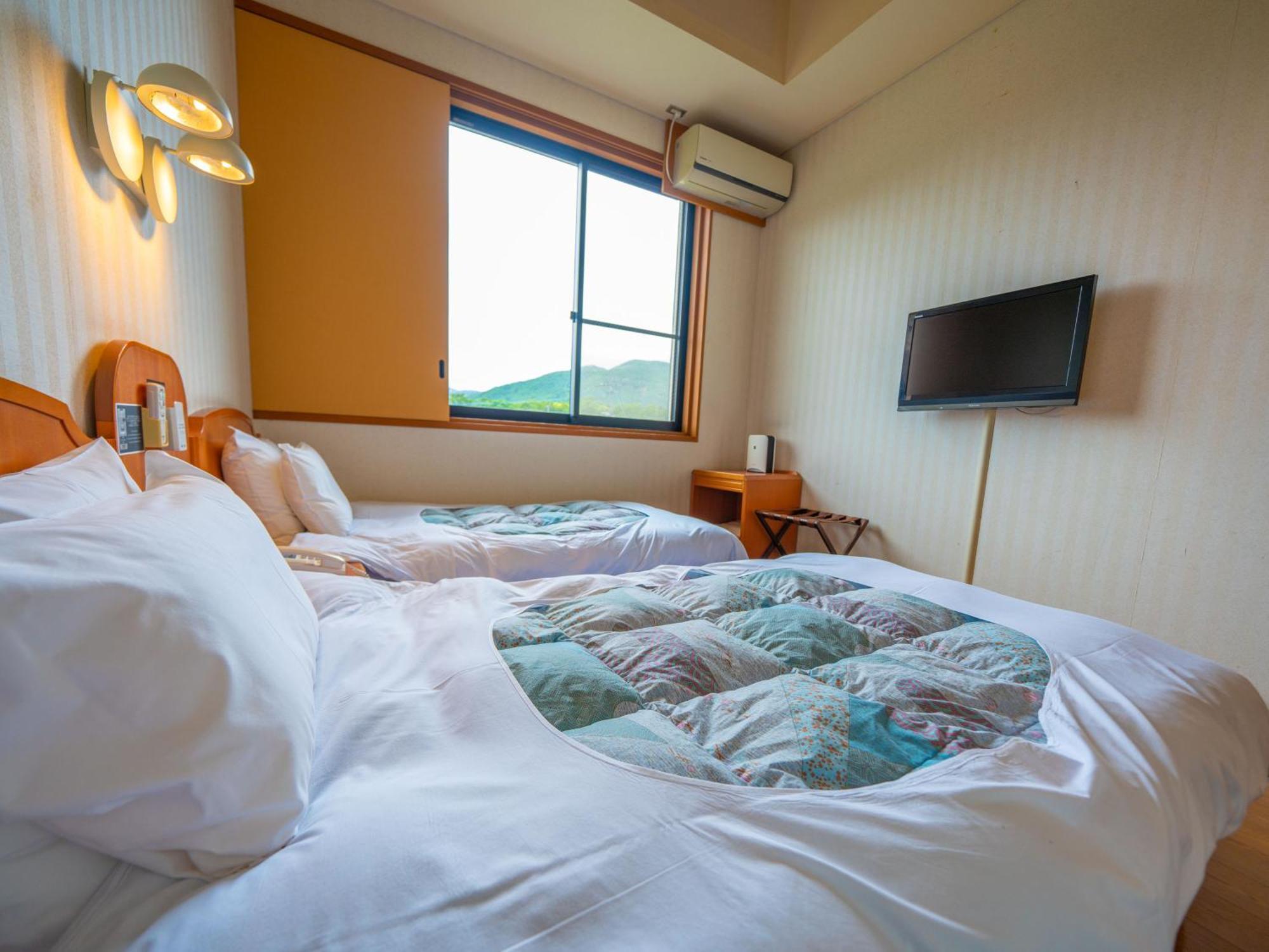 Yawaragi-No-Sato Yadoya Hotel Yufu Room photo