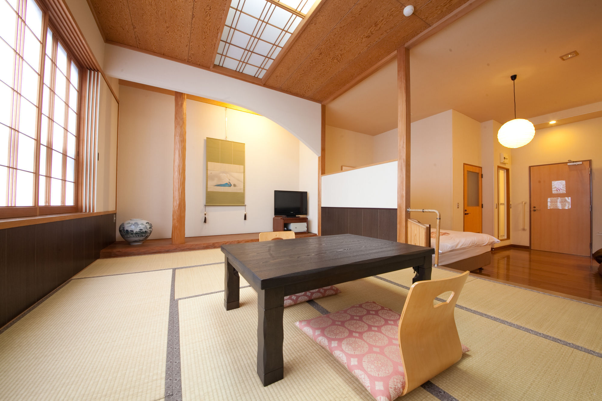 Yawaragi-No-Sato Yadoya Hotel Yufu Exterior photo